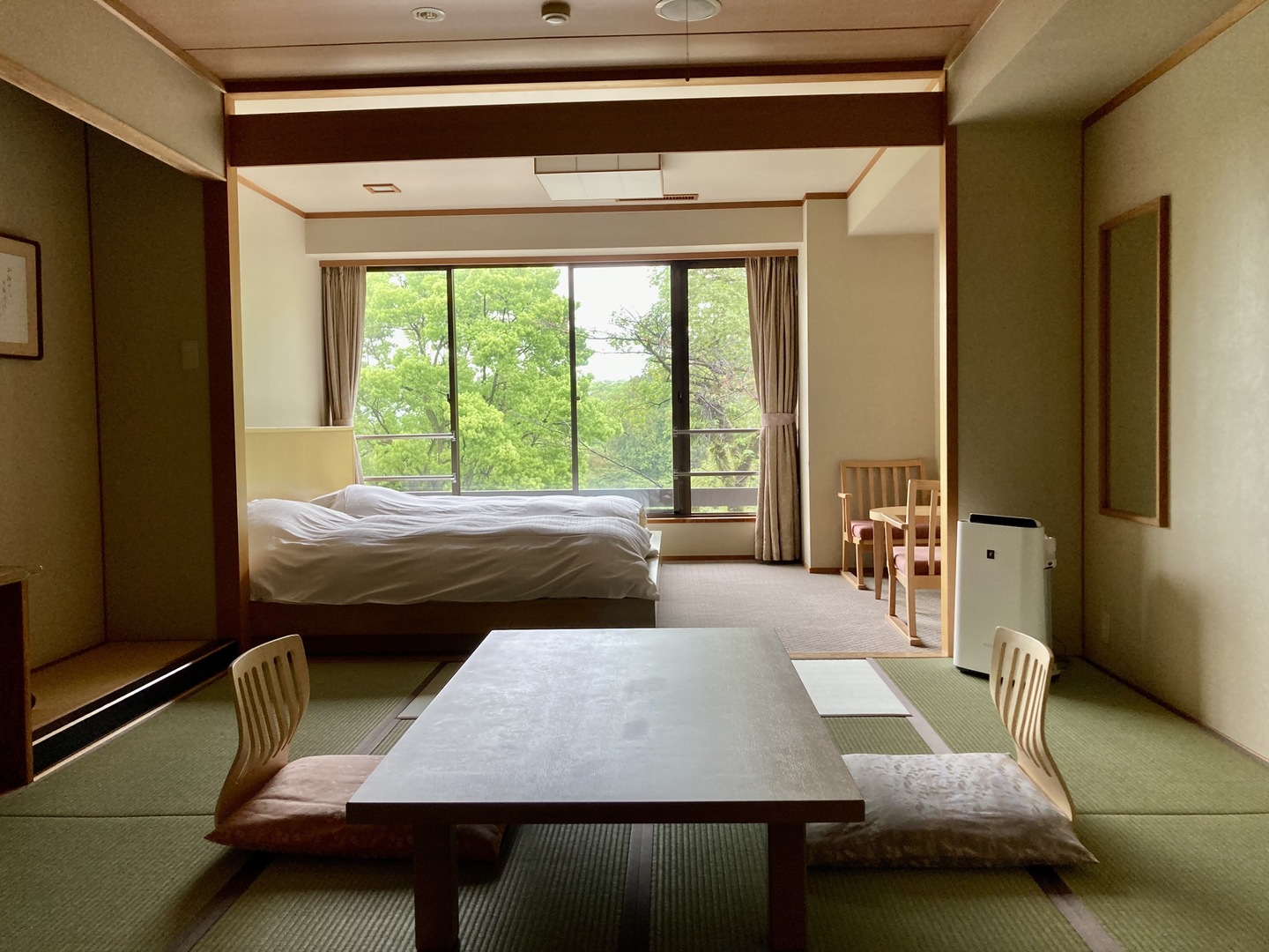 山の景色（秋）