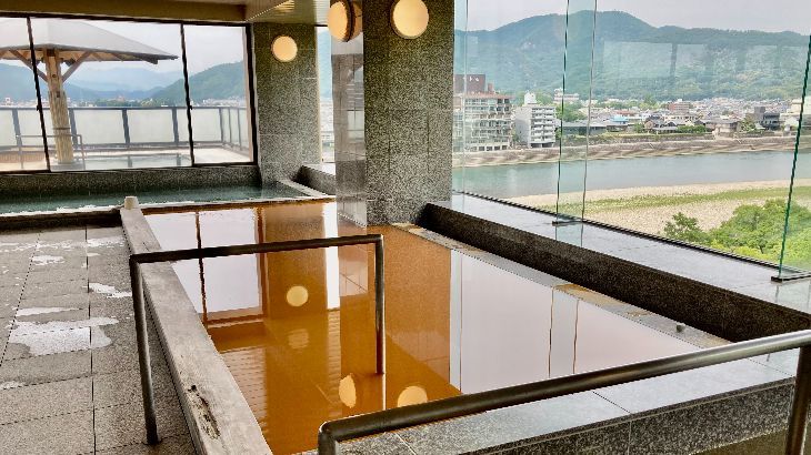 展望露天風呂「川の湯」